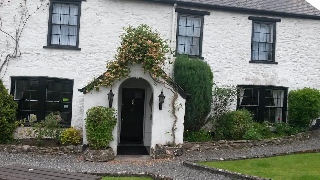 Townstal Farmhouse Dartmouth Exterior photo